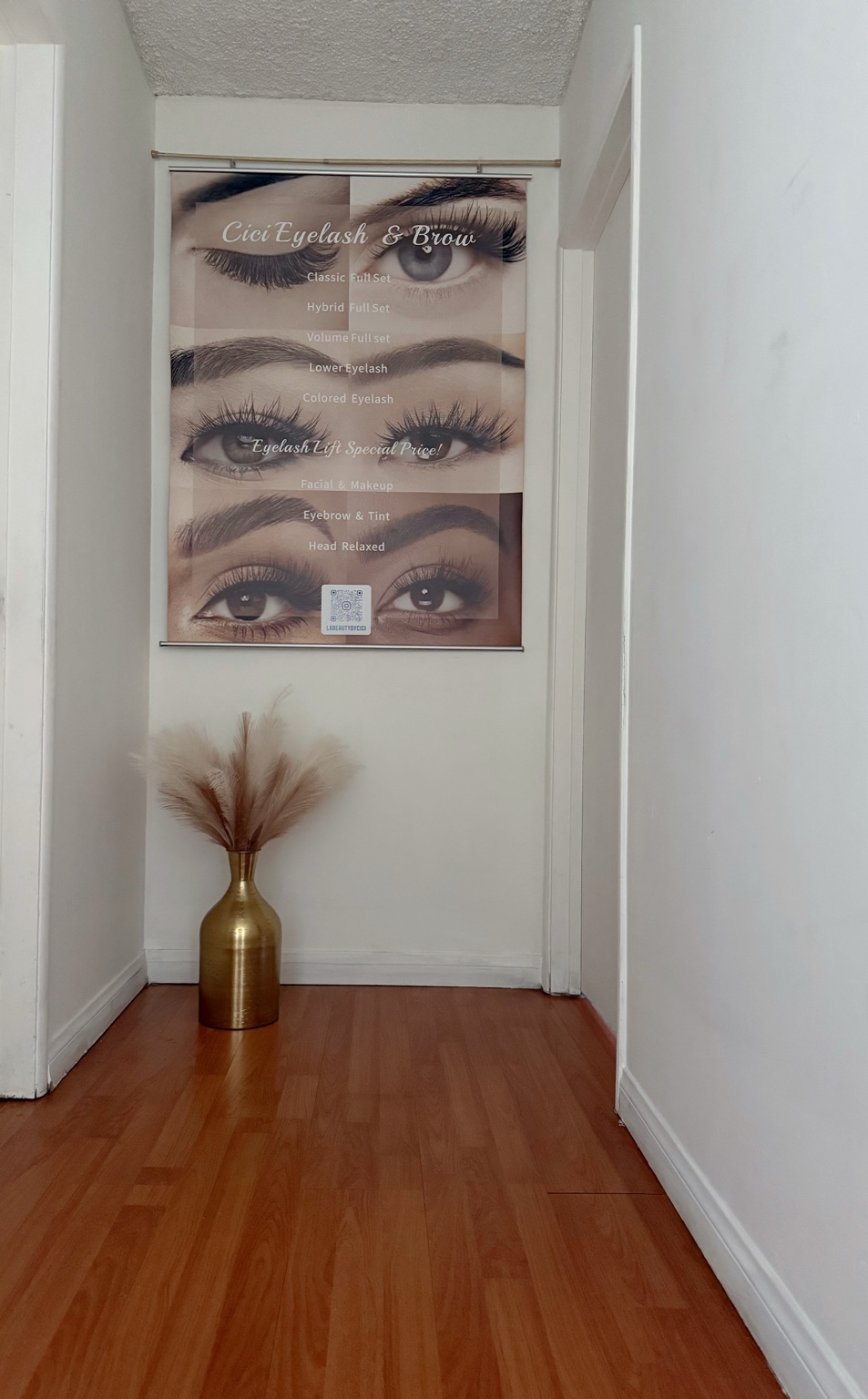 Cici salon interior